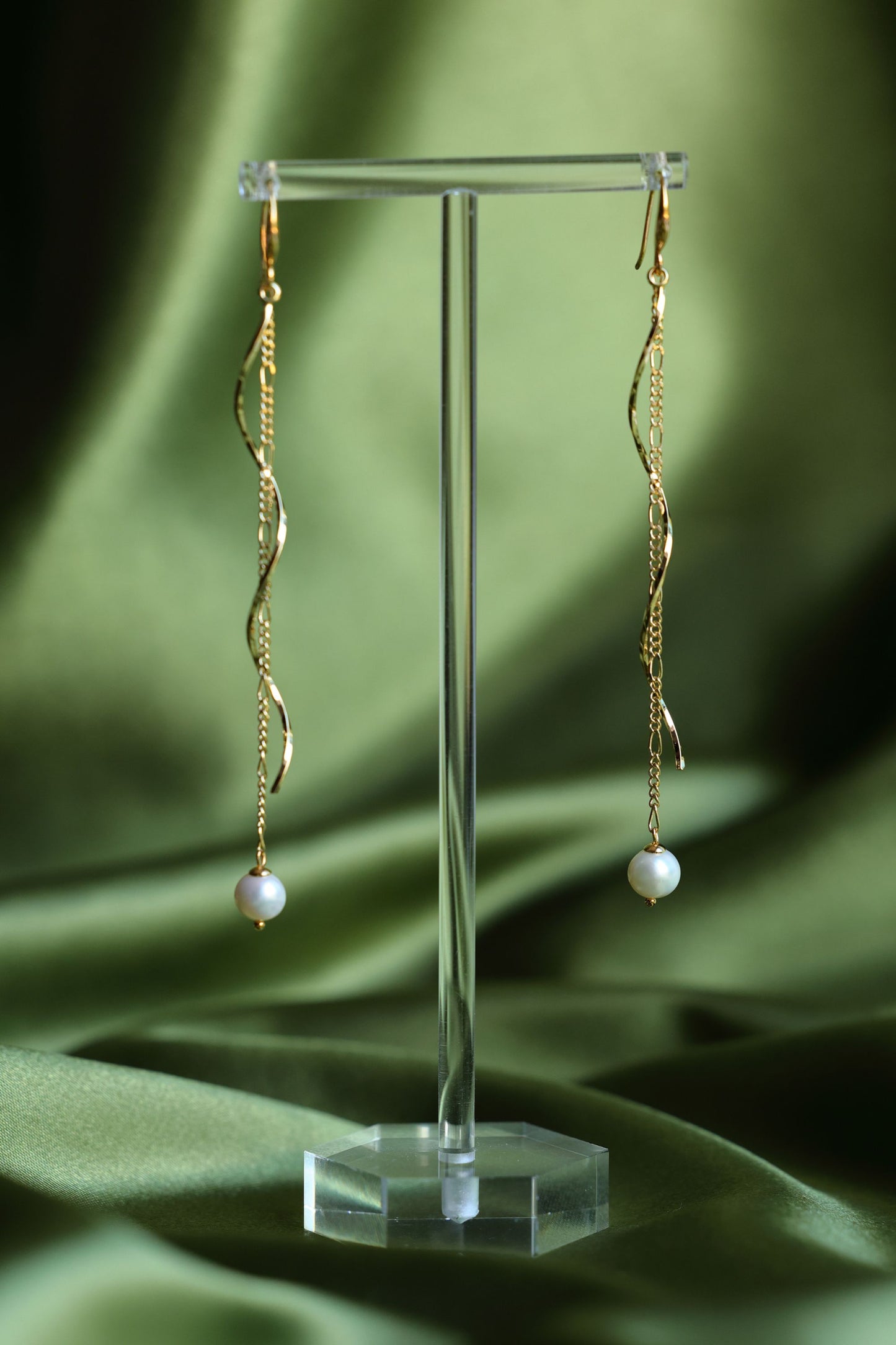 18K Gold Plated Spiral Earrings with Chain and Natural Pearls