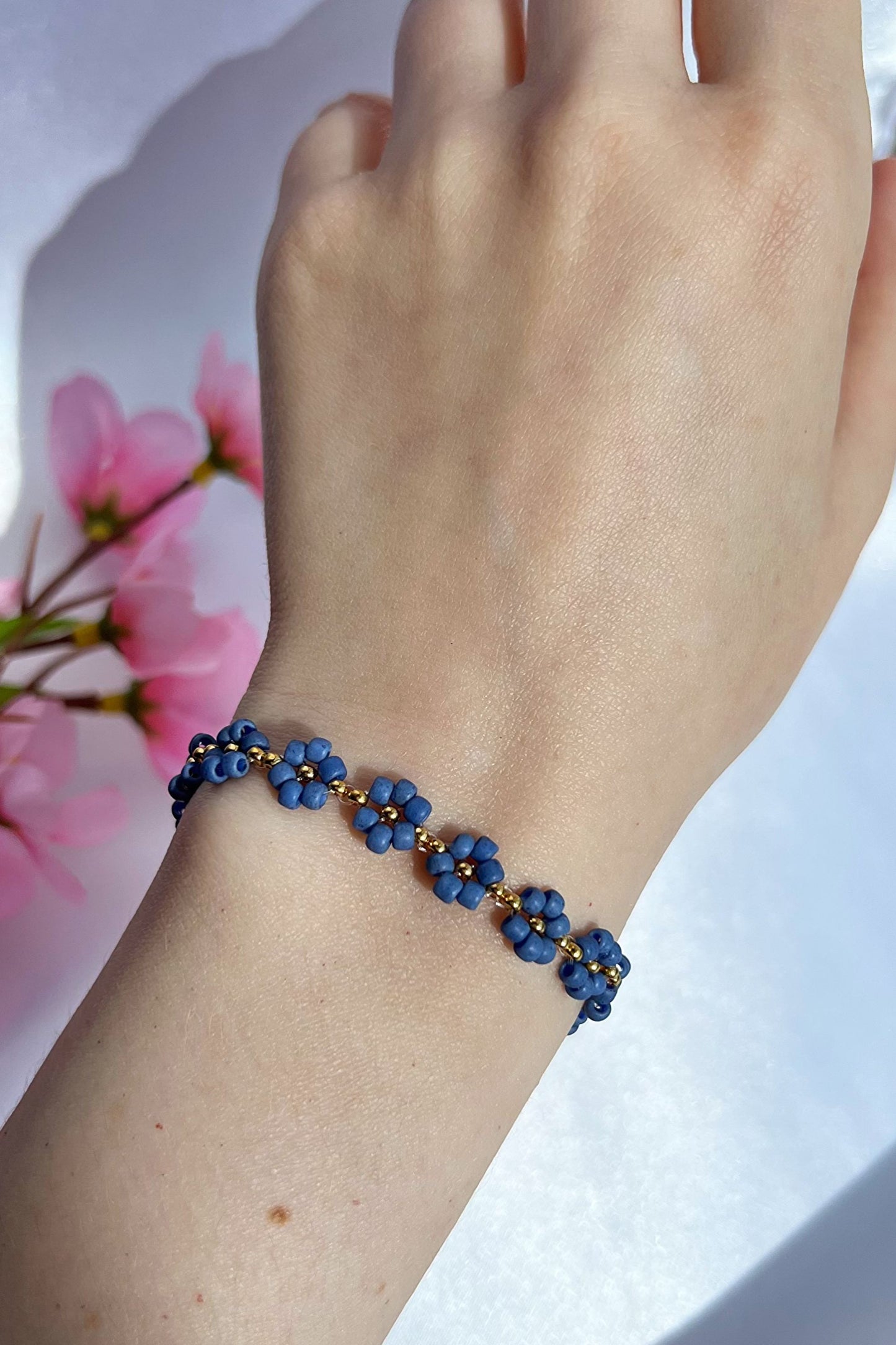 Daisy Bracelet "BlueBerry" Blue and 24K Gold Plated beads